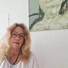 Saphi - Hellsehen mit Hilfsmittel - Medium & Channeling - Tarot & Kartenlegen - Engelkarten - Beruf & Karriere