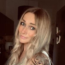 Gabriela - Tarot & Kartenlegen - Liebe & Partnerschaft - Beruf & Karriere