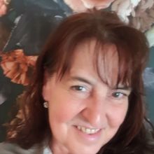 Lia - Hellsehen & Wahrsagen - Tarot & Kartenlegen - Medium & Channeling - Beruf & Karriere - Engelkarten